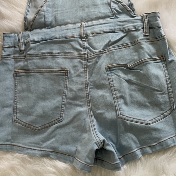 Light Wash Denim Overall‎ Romper Shorts - Picture 10 of 10